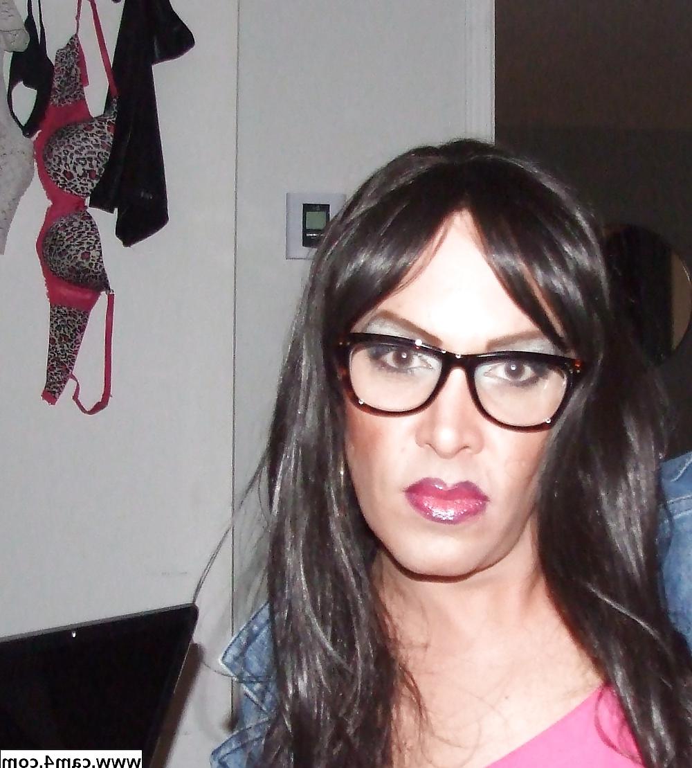 25P Crossdressed babes i wanna suck their hot cock