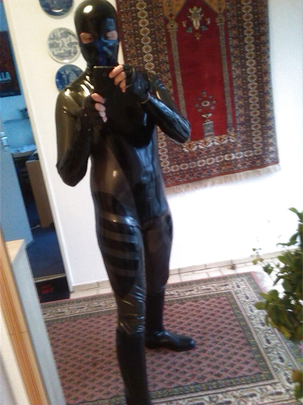 4P My new latex catsuit from latexcrazy