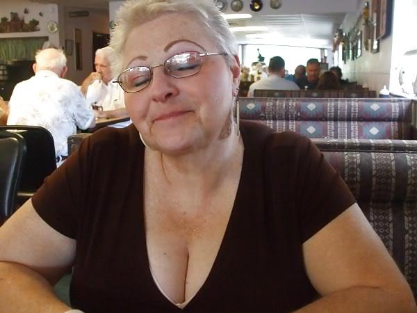 25P Granny Big Boobs