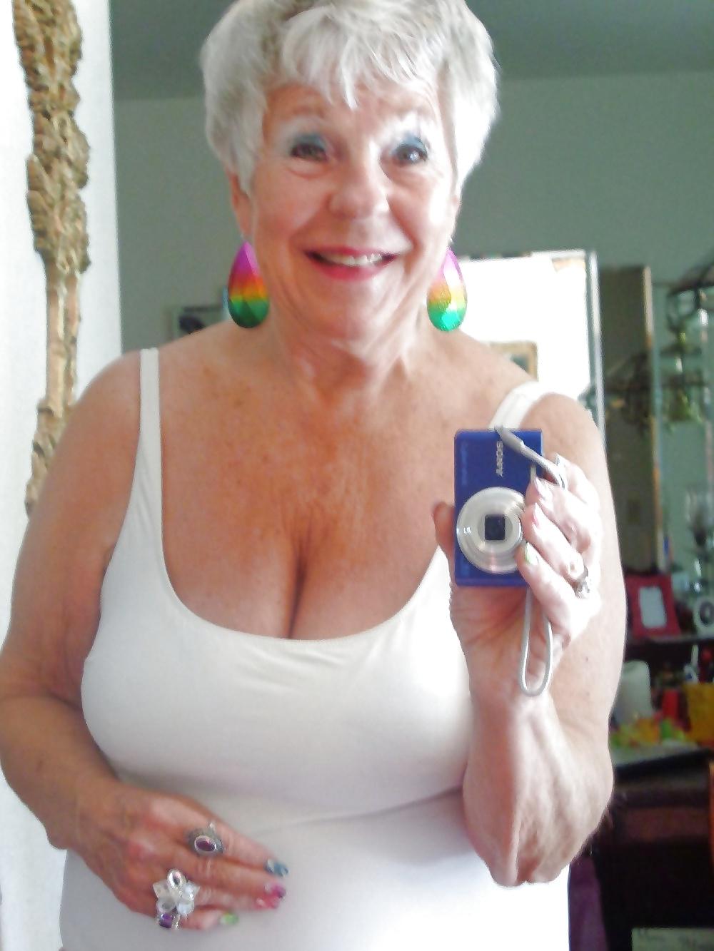 25P Granny Big Boobs