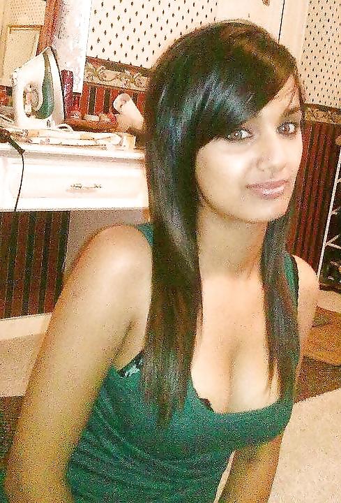 25P DESI BABES