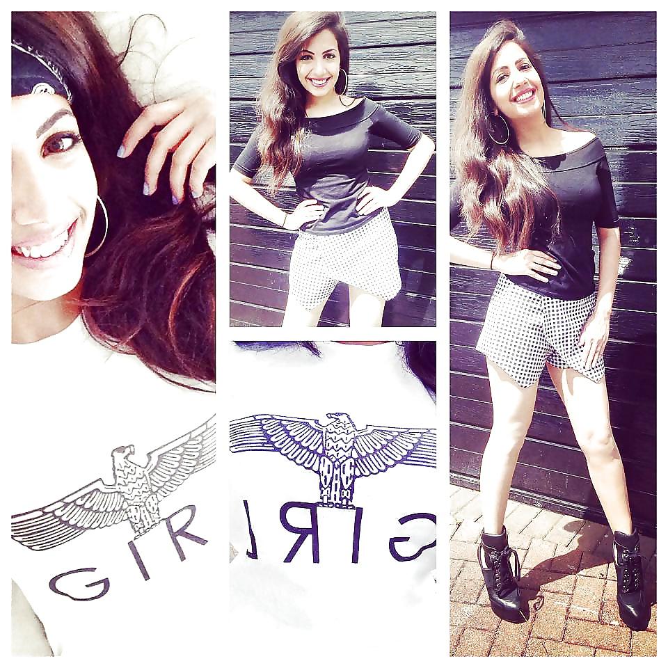 25P DESI BABES