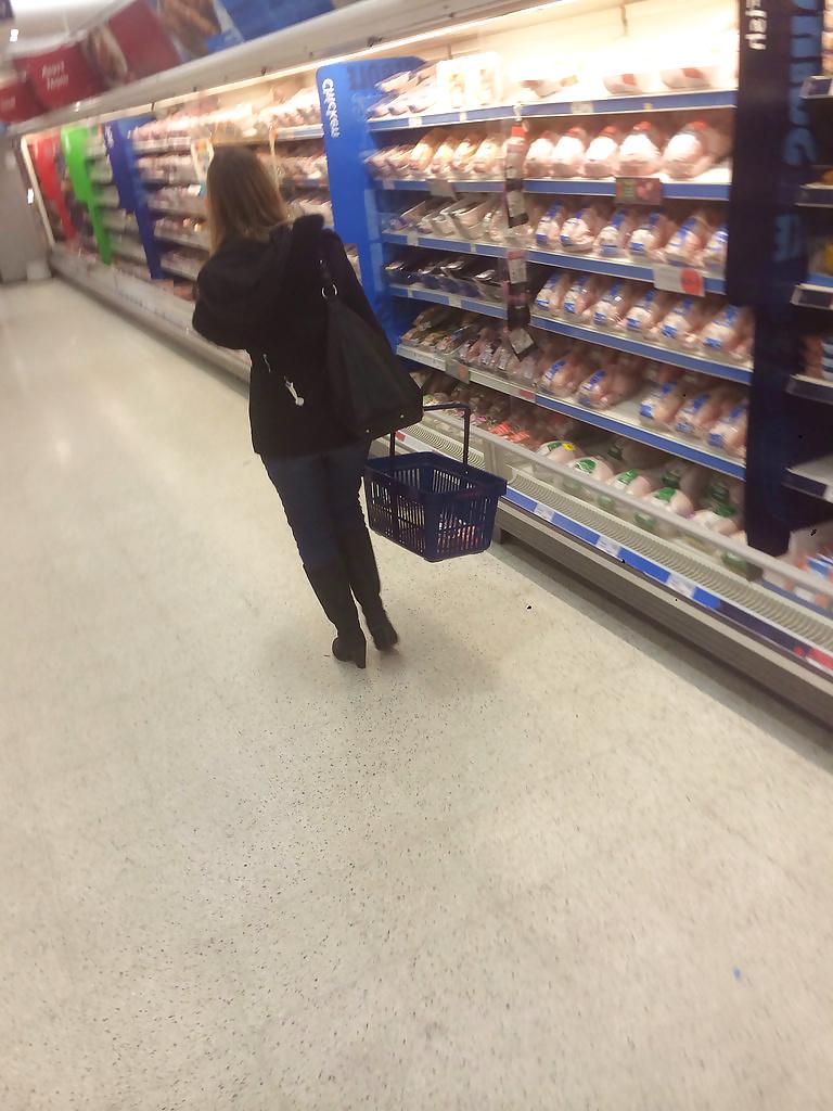 25P Spit on sluts