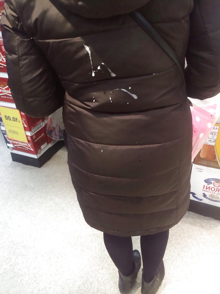 25P Spit on sluts