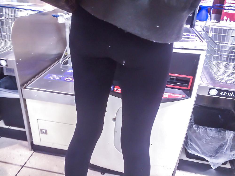 25P Spit on sluts