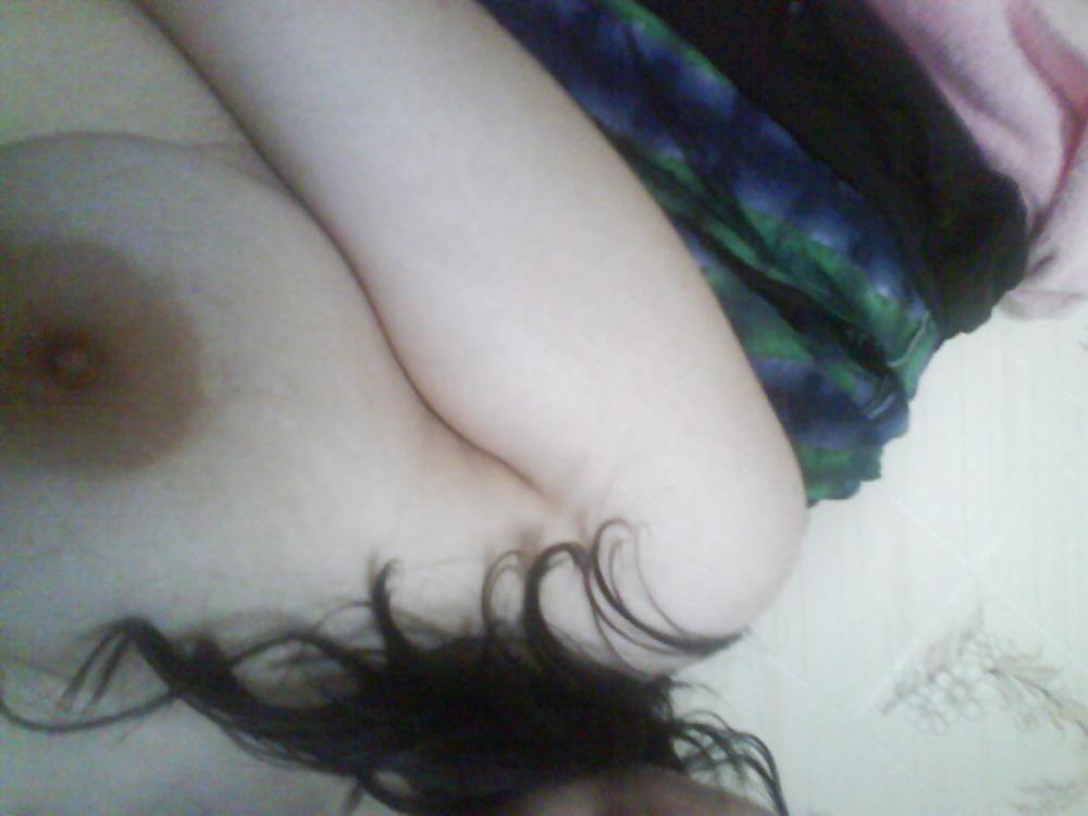 25P Indian Girls Nude