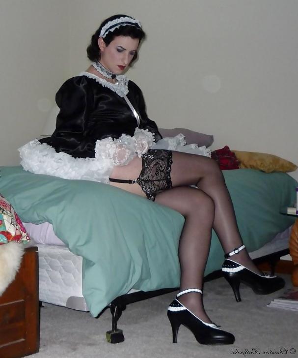 25P Sissy maid