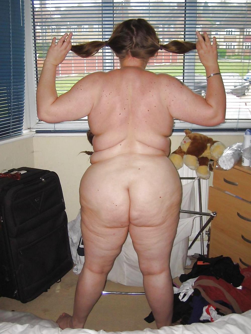 25P Massive Fleshy Buttocks 27