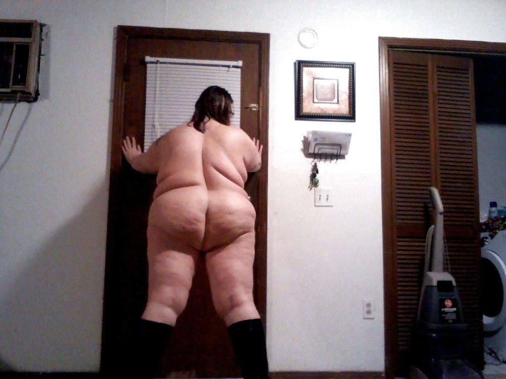 25P Massive Fleshy Buttocks 27