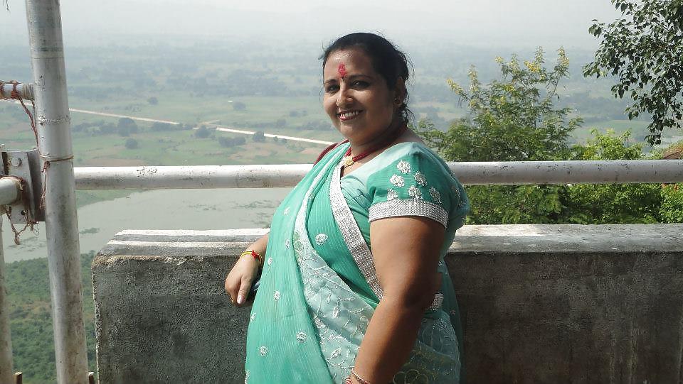 25P Sexy Mature Aunties (indian and nepali)