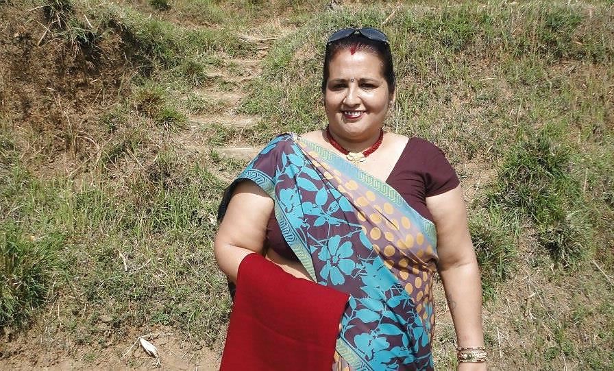 25P Sexy Mature Aunties (indian and nepali)