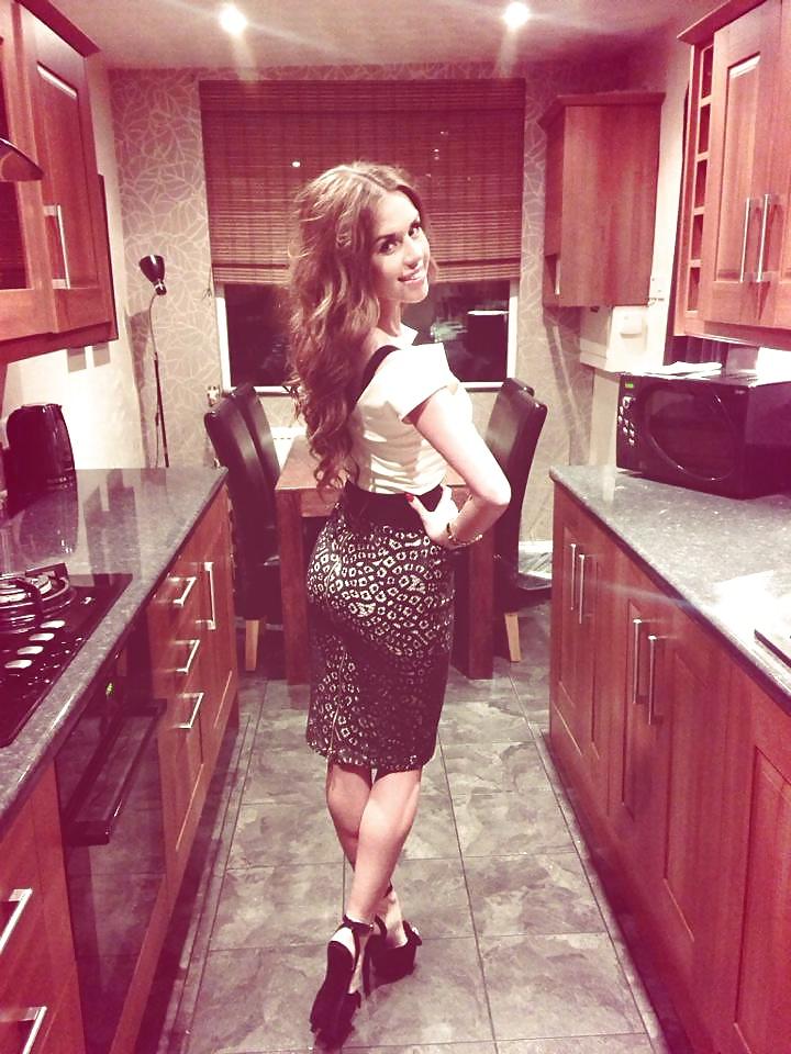 23P Anglaises en talon Engilsh babes in high heels ep4