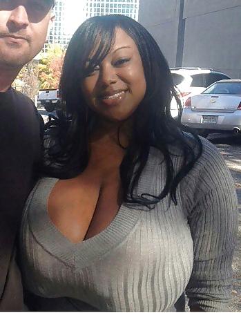 20P American Girl With Monster Tits