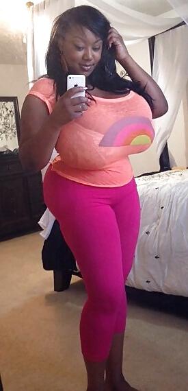 20P American Girl With Monster Tits
