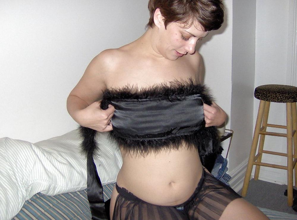 25P Nice Amateure Wife