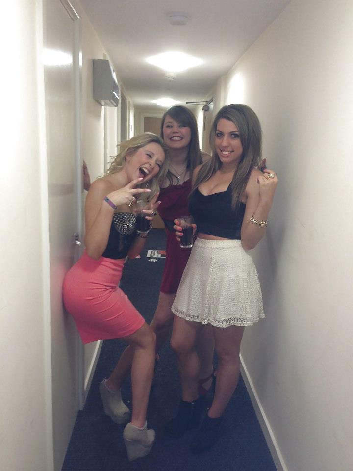 25P Anglaises en talon Engilsh babes in high heels ep5