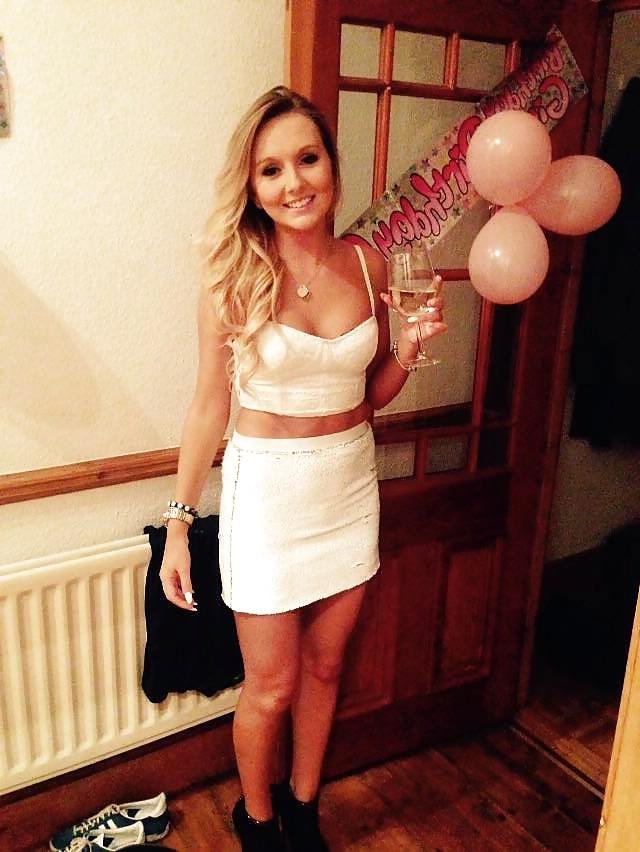 25P Anglaises en talon Engilsh babes in high heels ep5