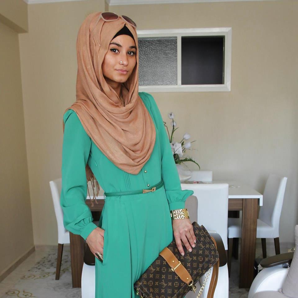 25P BEURETTE SEXY HIJAB (BELGIUM)