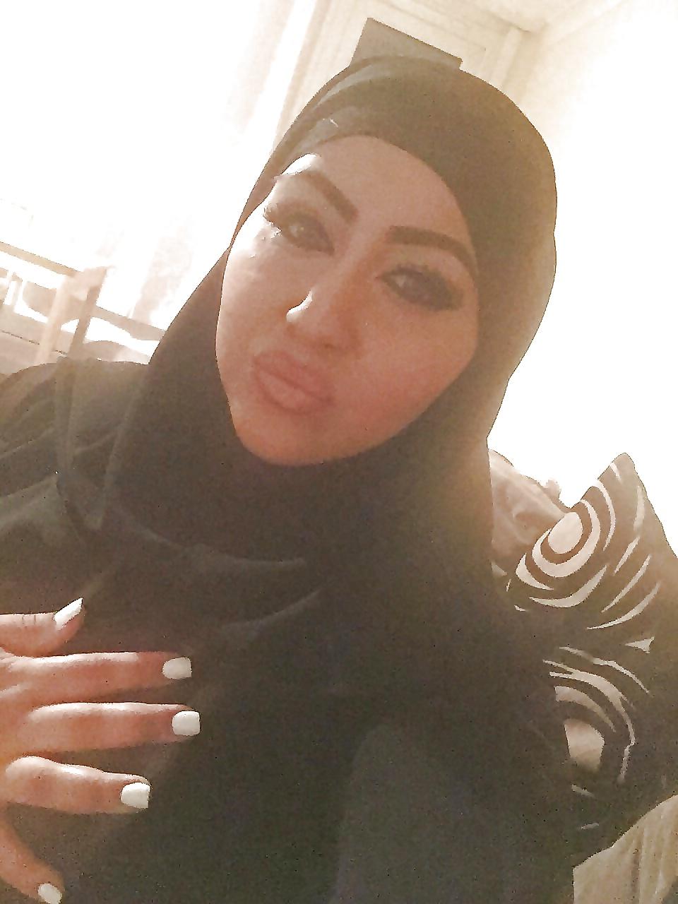 25P BEURETTE SEXY HIJAB (BELGIUM)