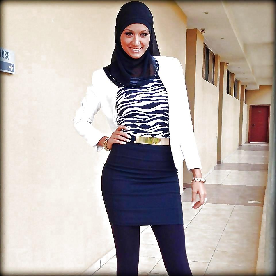25P BEURETTE SEXY HIJAB (BELGIUM)