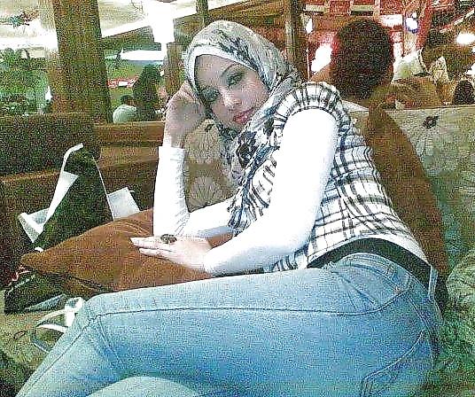 25P BEURETTE SEXY HIJAB (BELGIUM)