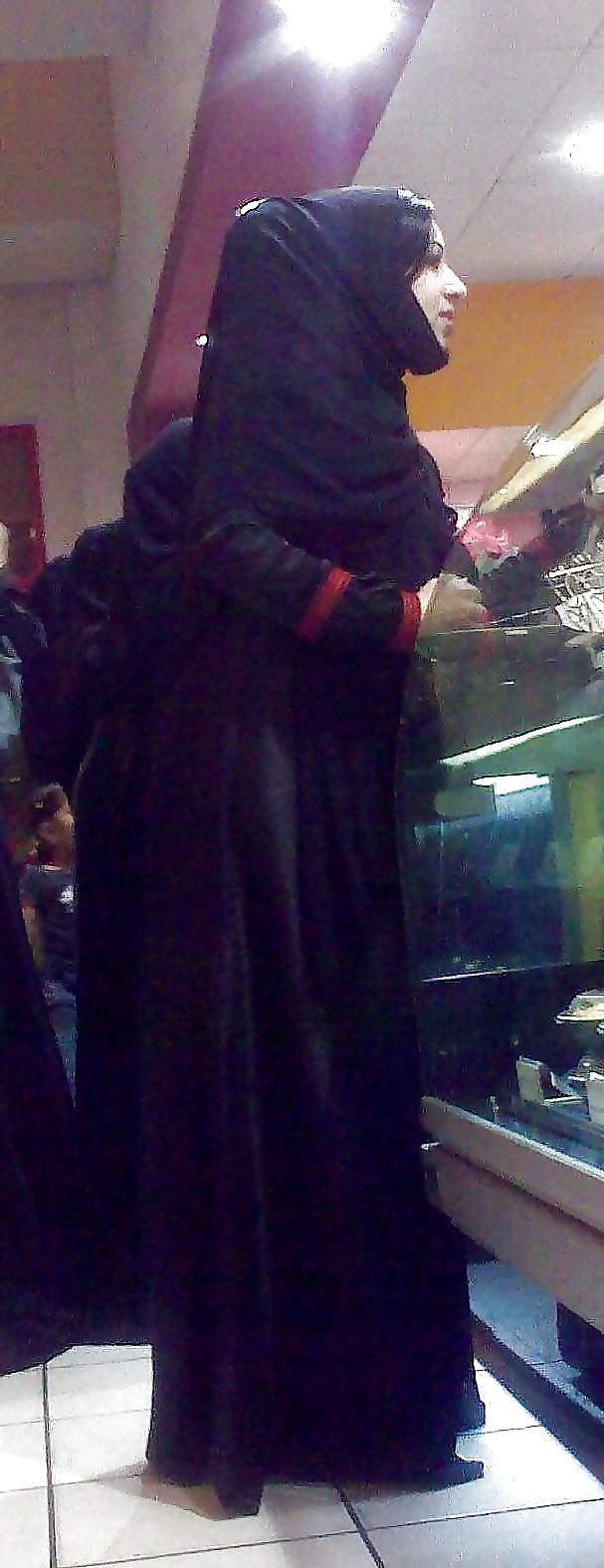 25P BEURETTE SEXY HIJAB (BELGIUM)