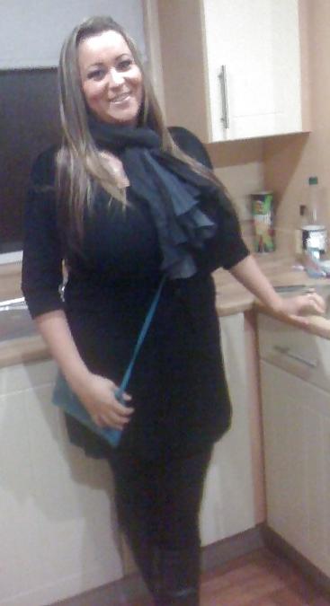 12P English Girl With XL Boobs