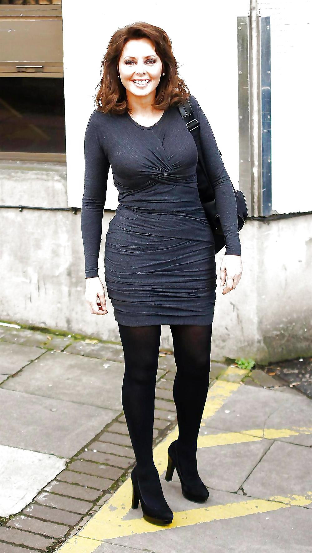 25P Carol Vorderman Ass & Huge Boobs (HQ)
