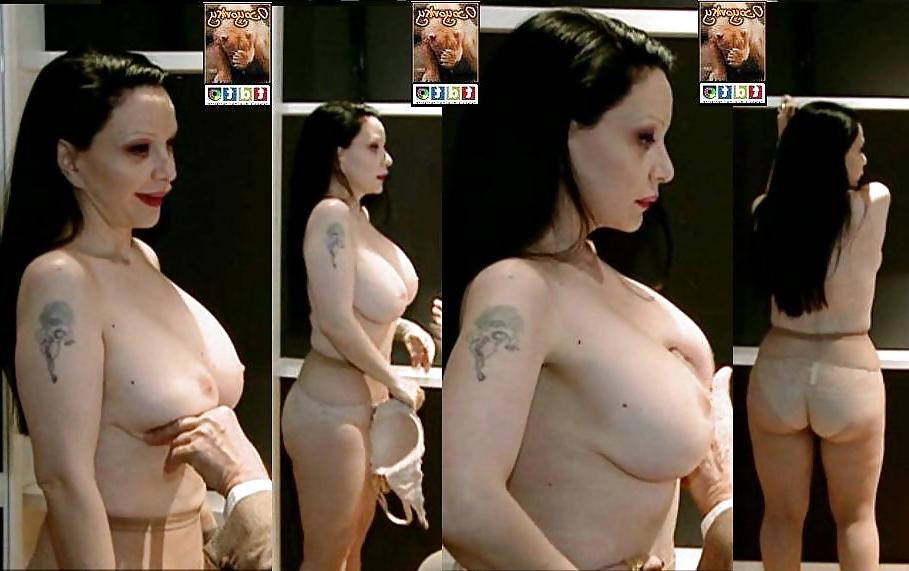 25P Spanish mature, look her big tits !!!