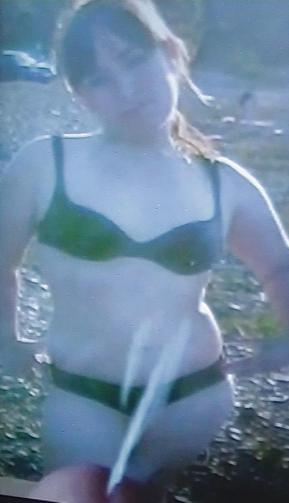 16P Cum shoots on fatty girls