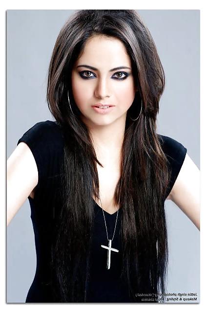 25P INDIAN BABES