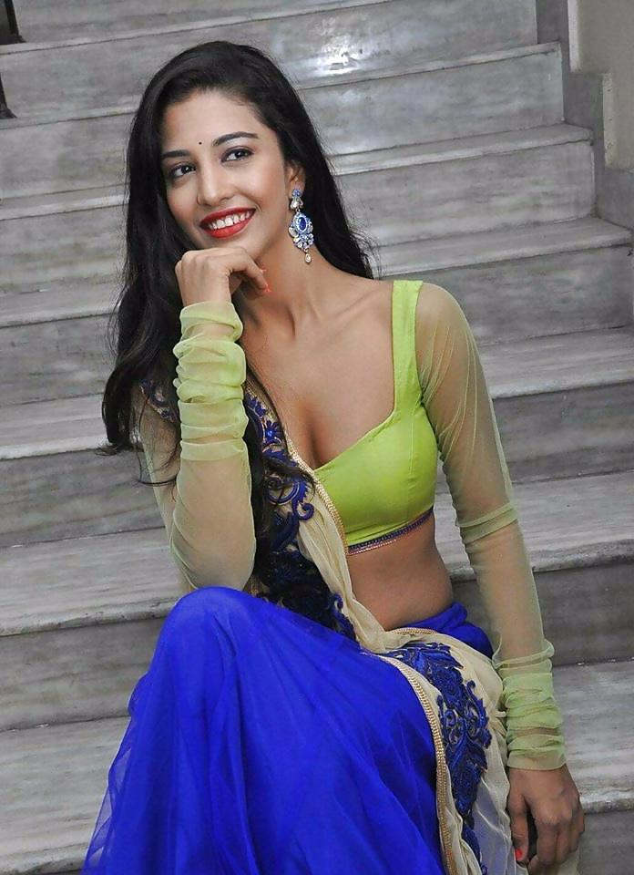 25P INDIAN BABES