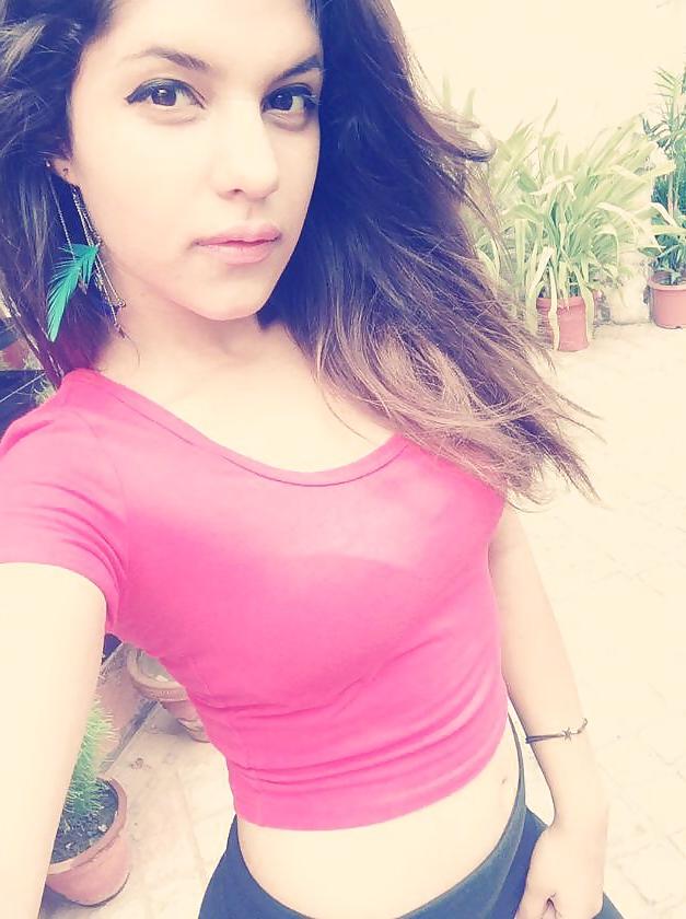 25P INDIAN BABES