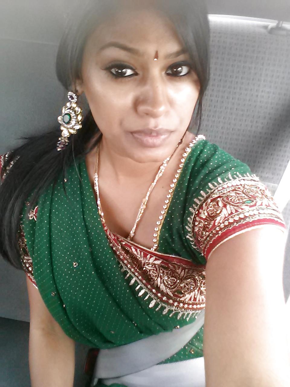 11P Sexy Indian Tamil Selfies