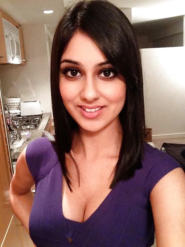 25P Indian Virgin Girls