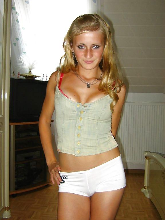 14P Sexy No Nude Babes