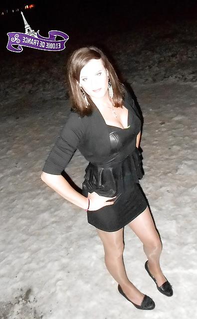 25P These babes are so hot and convincing