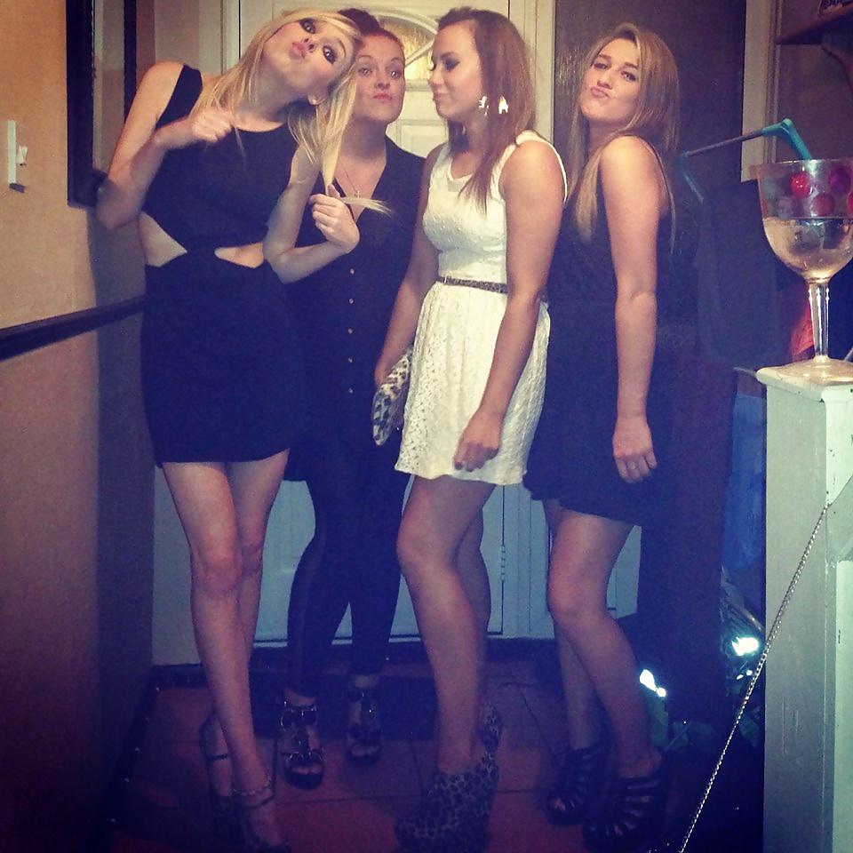 25P Anglaises en talon Engilsh babes in high heels ep7