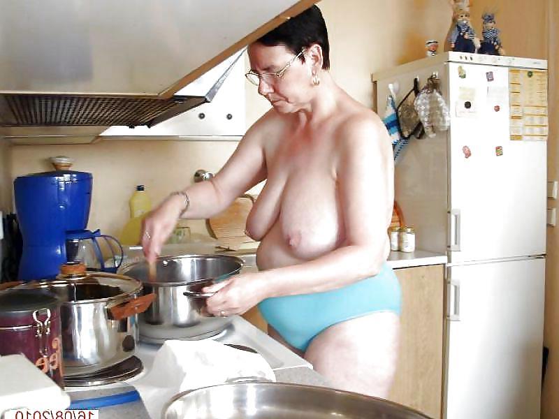 20P Saggy tits 127.