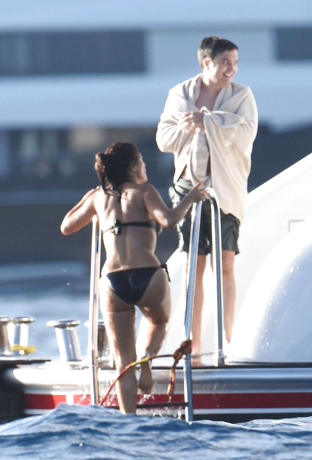 17P Salma Hayek caught in bikini 