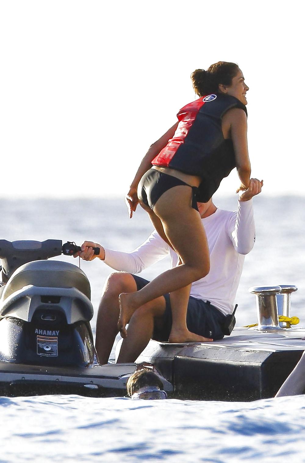 17P Salma Hayek caught in bikini 