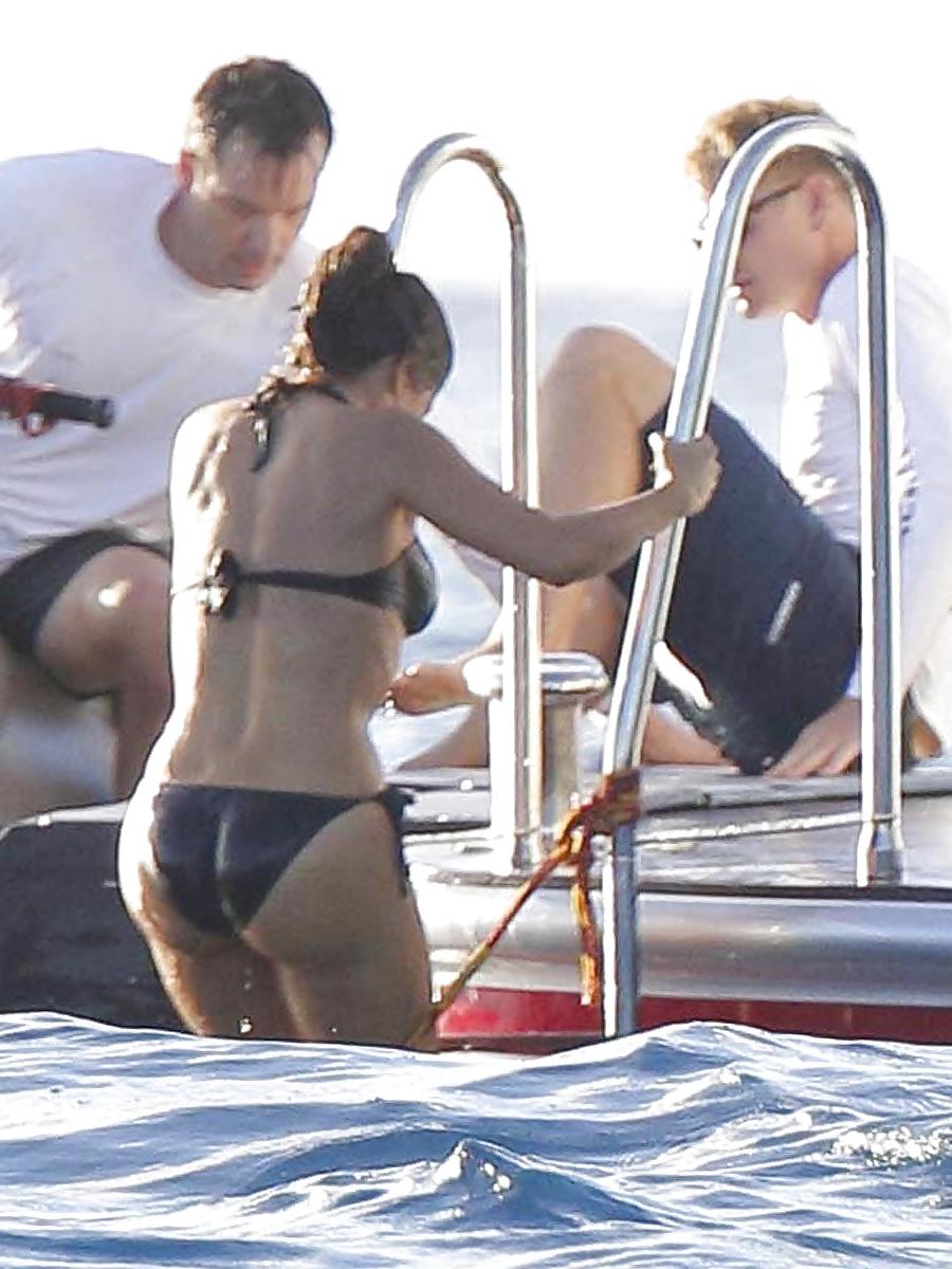 17P Salma Hayek caught in bikini 