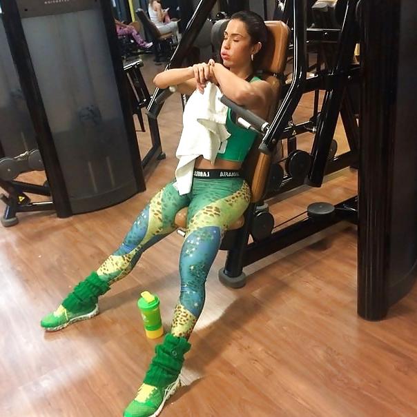 25P Sport Muscules Sexy Girl