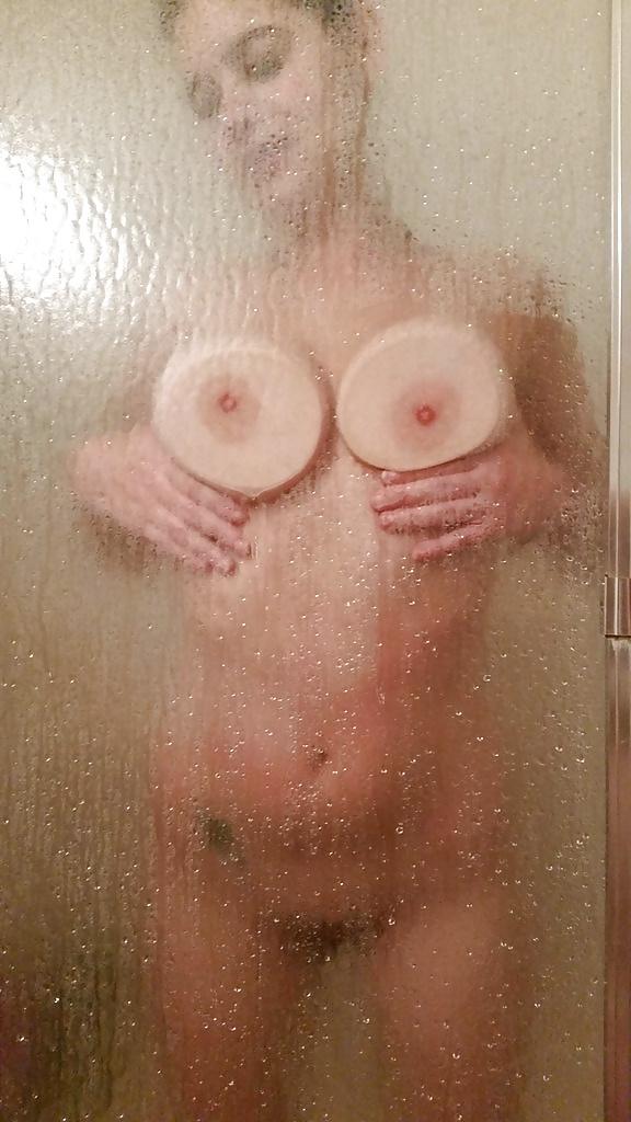 25P BEAUTIFUL TITS AND BABES
