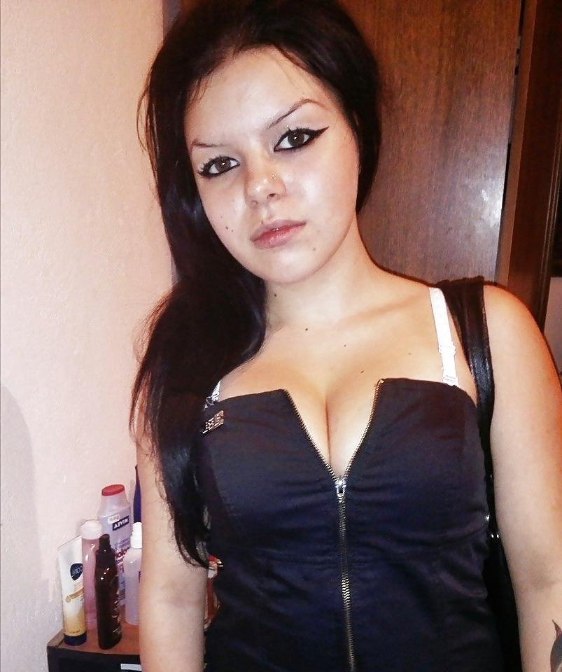 12P Anetaa  Macedonian teen big ass big tits