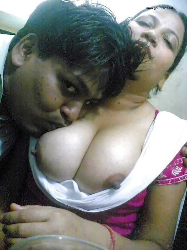 15P Indian teen nude 1