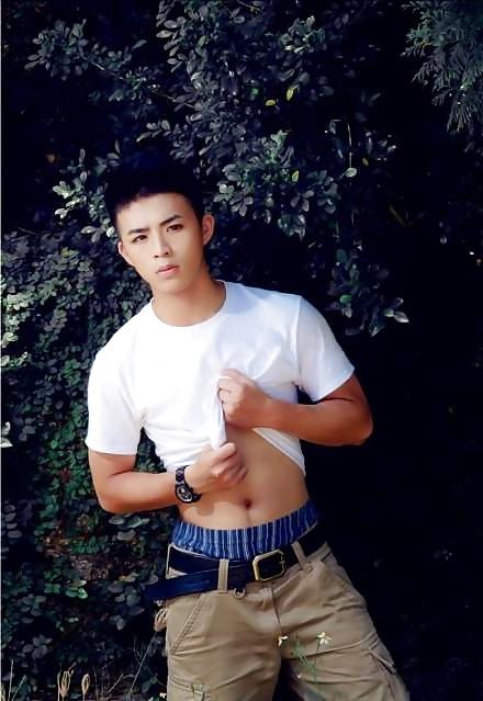 21P Asian gays in underwear