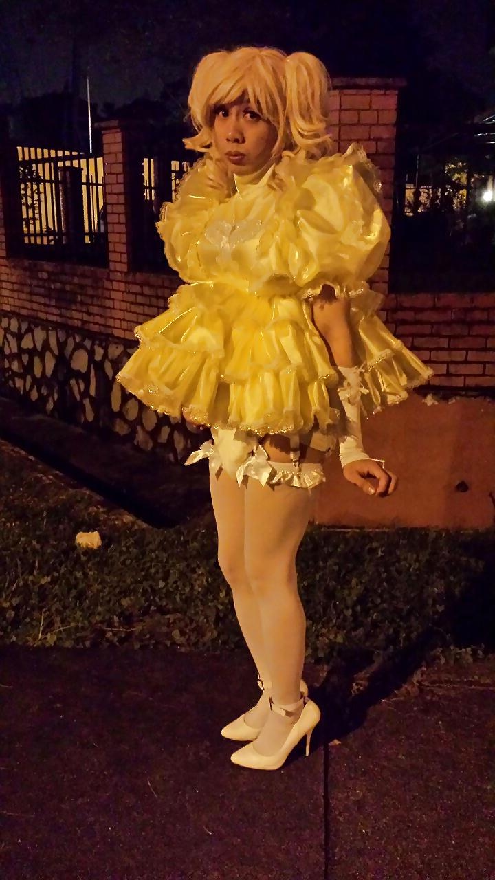 17P Asian Sissy maid in Yellow