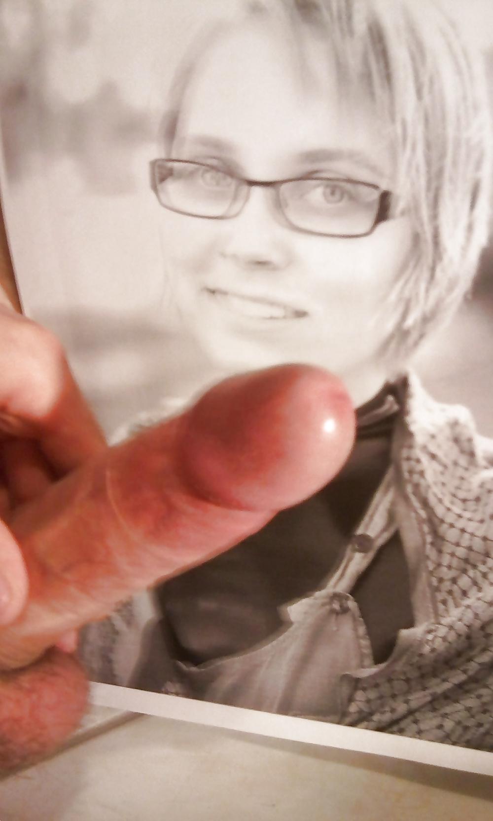 25P ME HELLE COME SPERM
