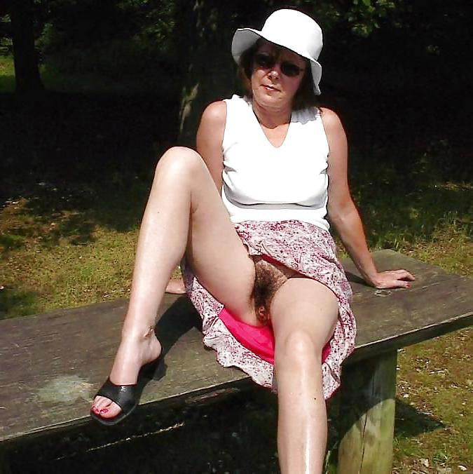 25P Sexy Grannies!Stockings, big boobs, big asses! Mixed!